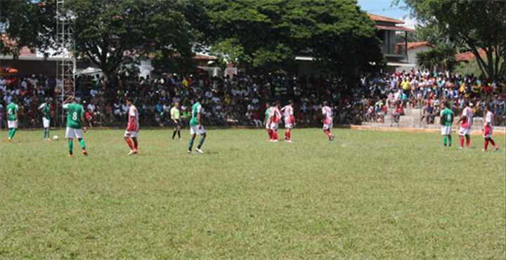 A Copa Sete Lagoas será disputada em vários campos públicos da cidade.